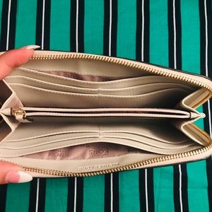 💥 Micheal kors Large wallet 💥